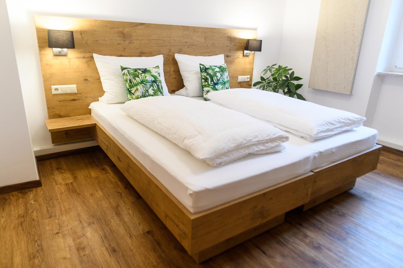 Zum Scheffelhof Hotel Maulbronn Kültér fotó